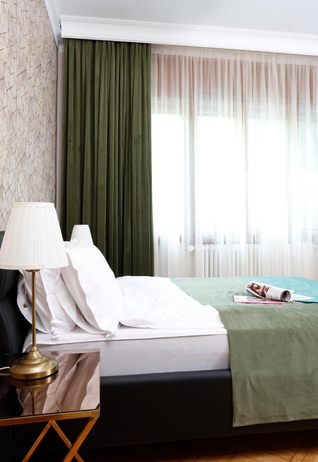 Grand Phillip Cismigiu Park Downtown Bucharest Apartment Екстериор снимка