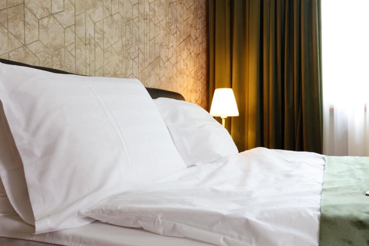 Grand Phillip Cismigiu Park Downtown Bucharest Apartment Екстериор снимка