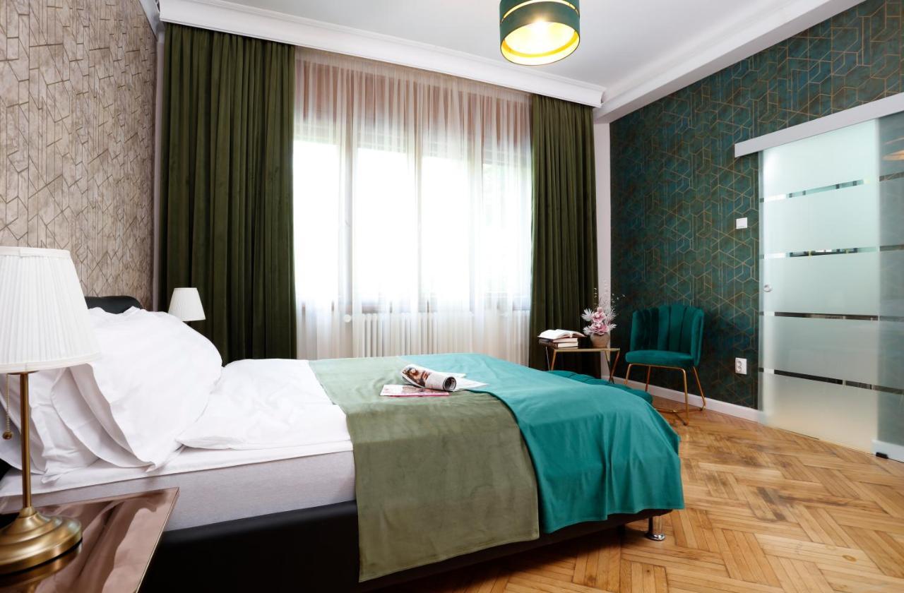 Grand Phillip Cismigiu Park Downtown Bucharest Apartment Екстериор снимка