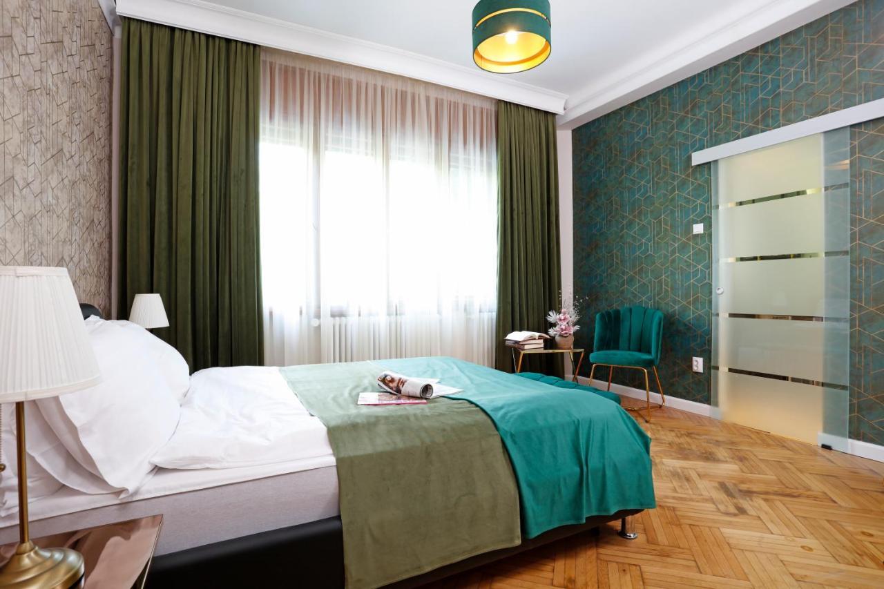 Grand Phillip Cismigiu Park Downtown Bucharest Apartment Екстериор снимка