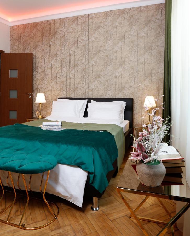 Grand Phillip Cismigiu Park Downtown Bucharest Apartment Екстериор снимка