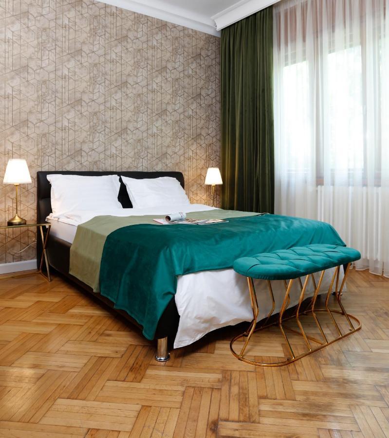 Grand Phillip Cismigiu Park Downtown Bucharest Apartment Екстериор снимка