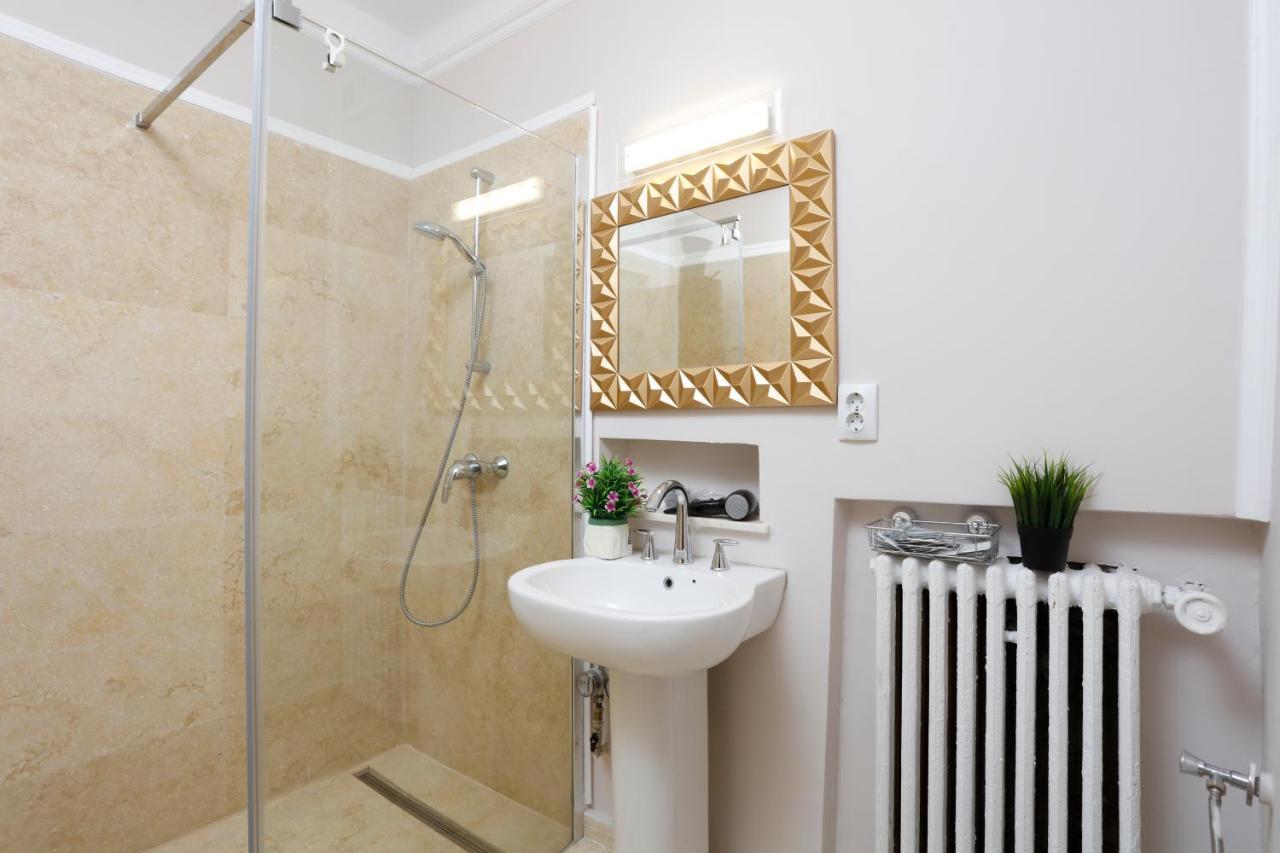 Grand Phillip Cismigiu Park Downtown Bucharest Apartment Екстериор снимка